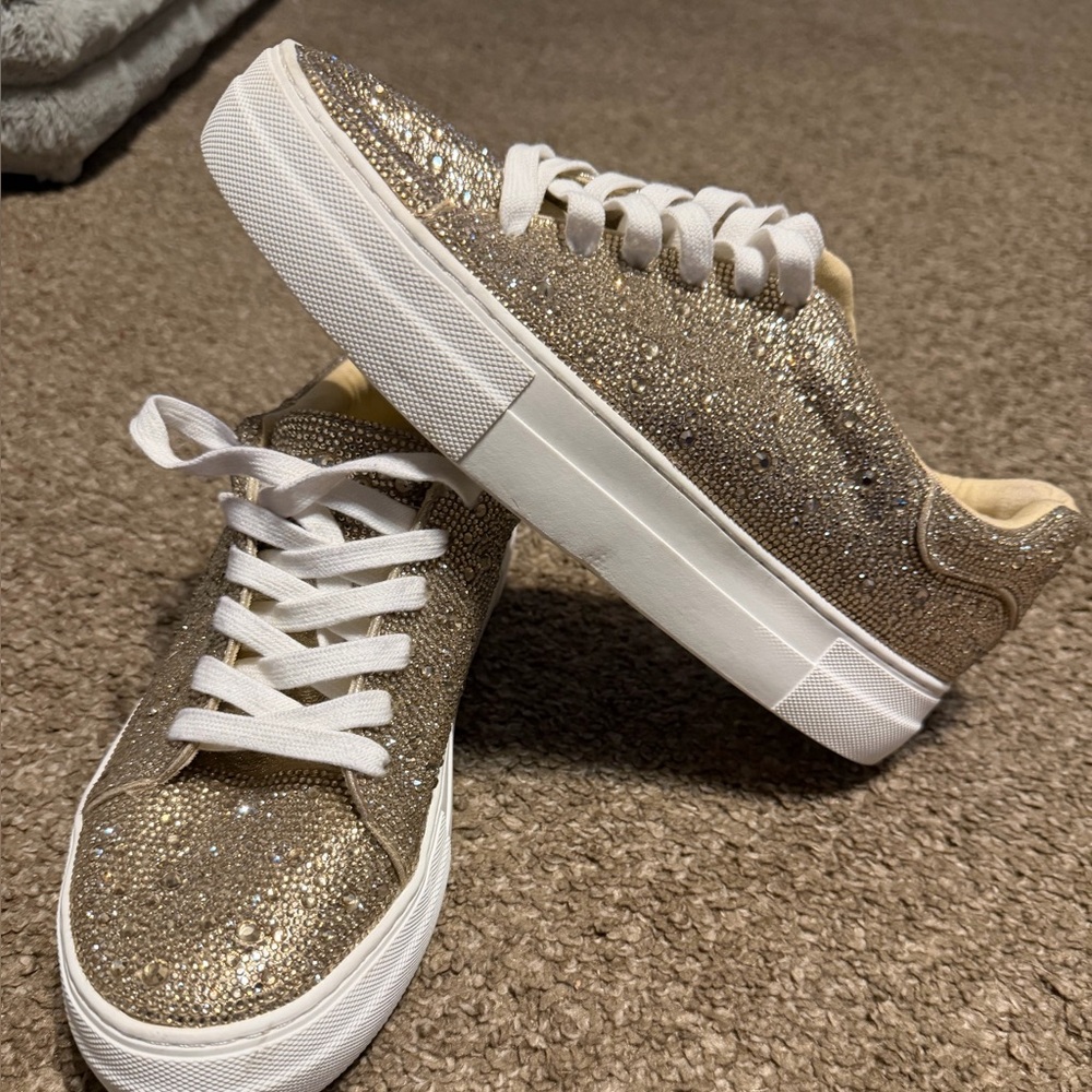 Betsey Johnson Gold Glitter Platform Low-Top Sneakers